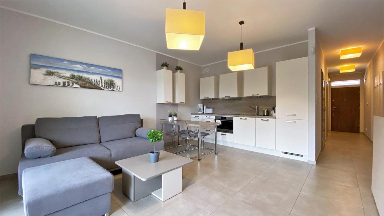Apartament Plaza 7 - Rezydencja Nadmorska Rogowo Рогово Екстериор снимка